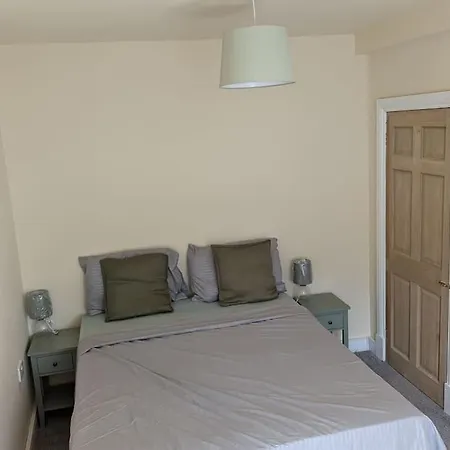 Rest Bay Beach Stay Porthcawl Exterior photo