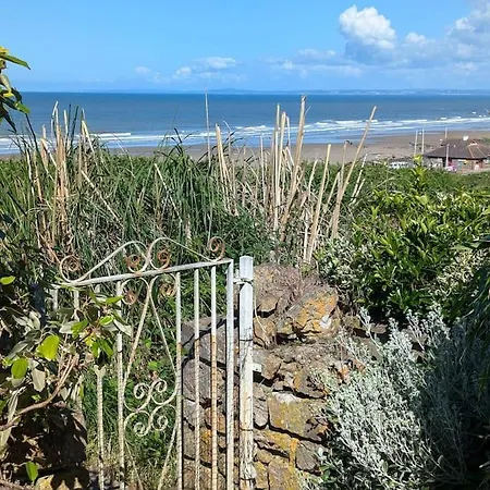 Rest Bay Beach Stay Porthcawl Exterior photo