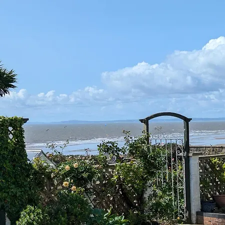 Rest Bay Beach Stay Porthcawl Exterior photo